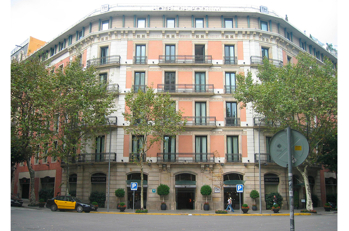 HOTEL NH PODIUM