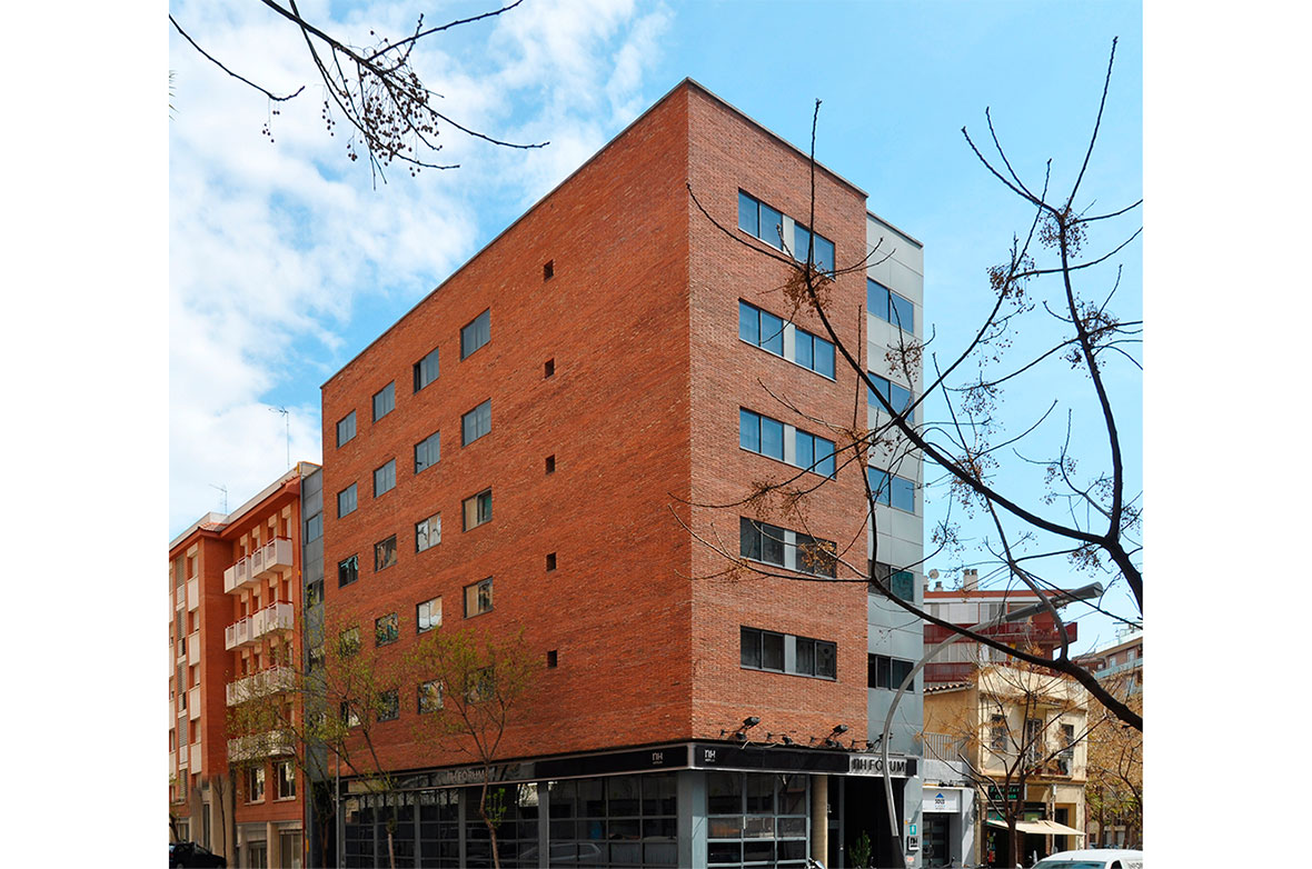 HOTEL NH FORUM